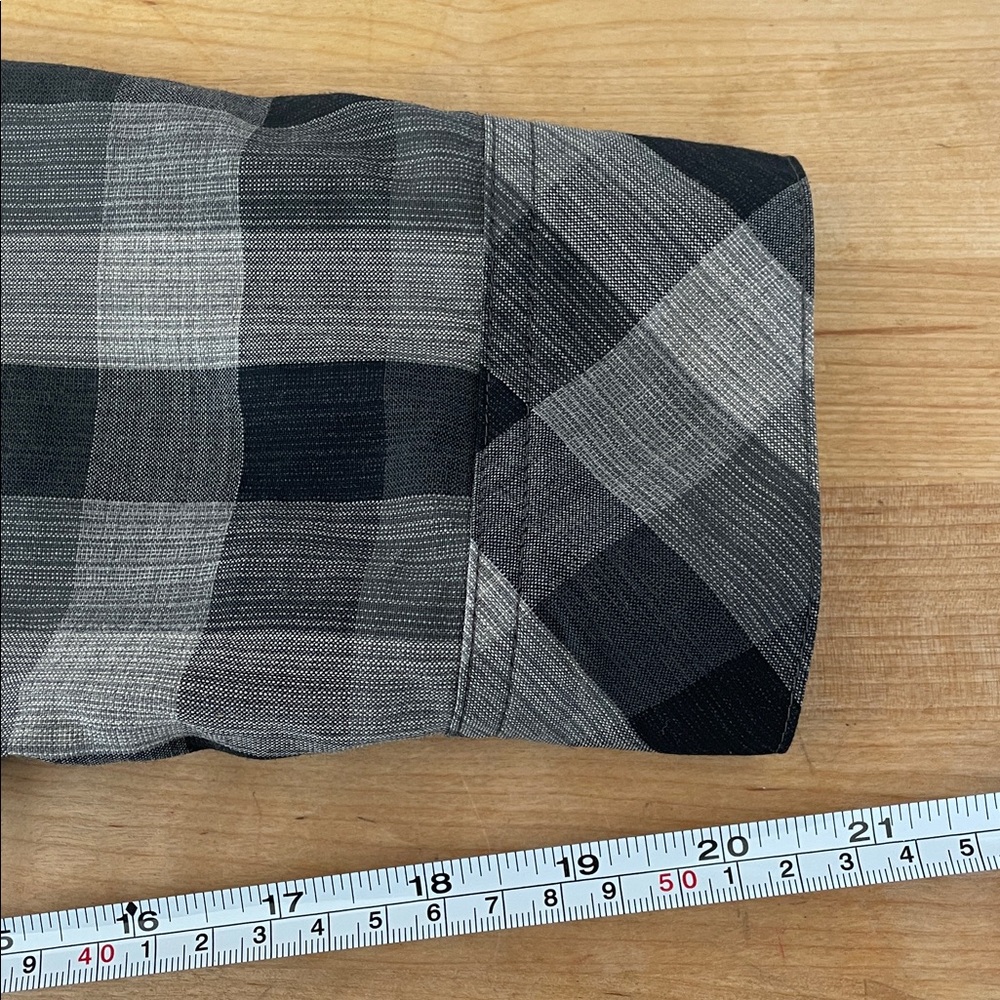 Icebreaker Departure II Merino Long Sleeve Shirt black grey plaid men’s size XL - Picture 11 of 15